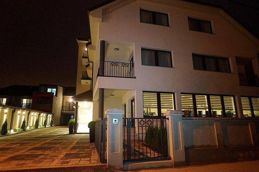 Hotel Calypso Zagreb Exterior foto